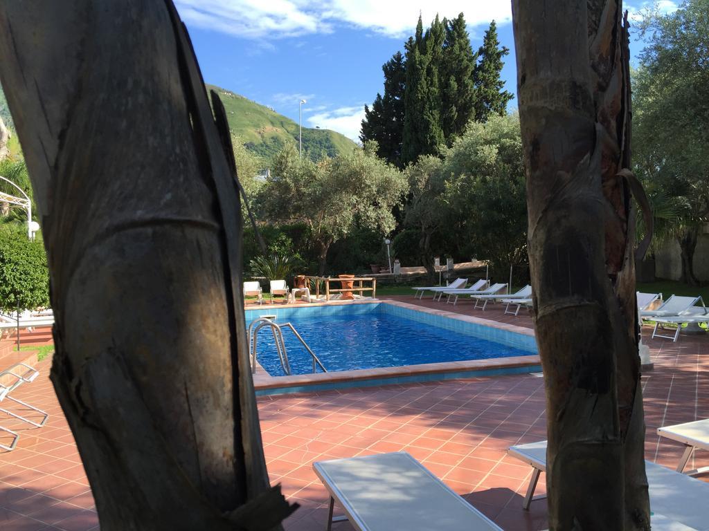 Hotel Villa Al Parco Forio  Exterior photo